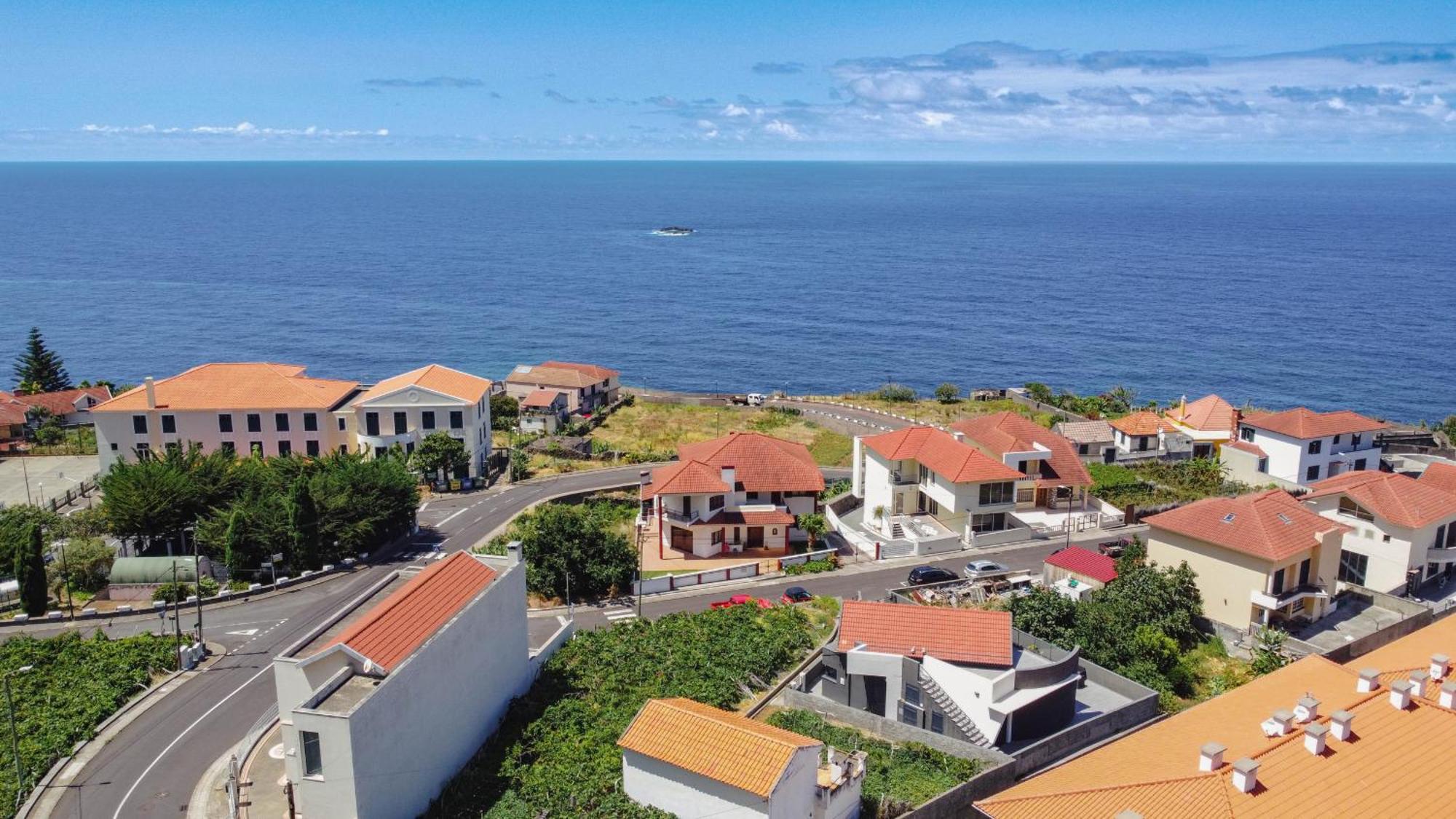 Atlantic Breeze By Atlantic Holiday Apartment Porto Moniz Bagian luar foto